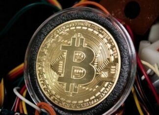 Биткоин рухнул из-за событий в Казахстане