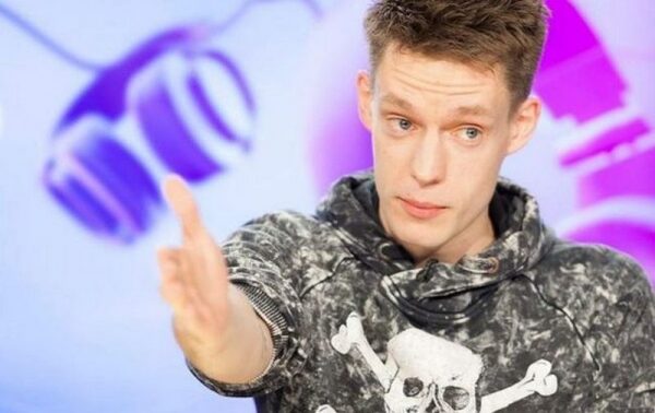 Юрий Дудь поддержал Украину и раскритиковал действия Кремля Юрий Дудь поддержал Украину и раскритиковал действия Кремля
