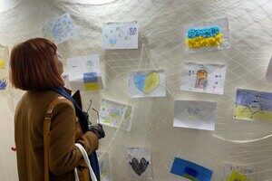 В Одессе открылась трогательная выставка детских рисунков в поддержку Украины В Одессе открылась трогательная выставка детских рисунков в поддержку Украины