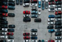 На время войны в Украине отменили налоги на ввоз авто и других товаров