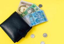 Cоцвыплаты, цены на горючее, выходные: что изменится для украинцев в мае