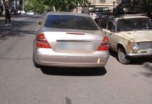 В Одессе из-за водителя Mercedes серьезно пострадал велосипедист