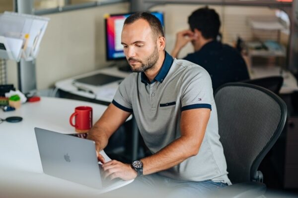 Тарифы изменились. Совладелец Uklon о работе во время войны, зарплатах и выходе за границу — интервью Тарифы изменились. Совладелец Uklon о работе во время войны, зарплатах и выходе за границу — интервью