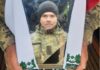 «Осиротіло п’ятеро дітей»: українського героя провели в останню путь