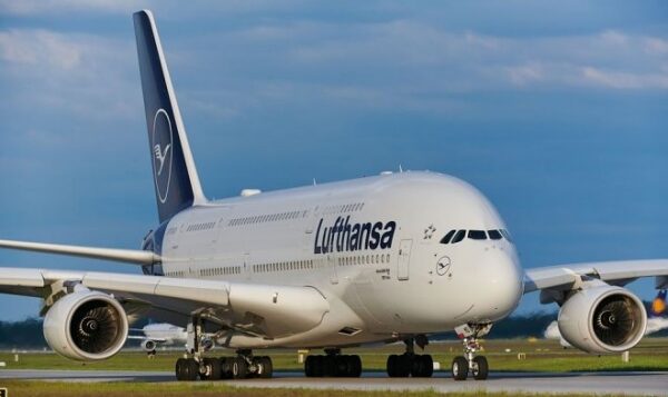 Lufthansa вернет в строй самые большие авиалайнеры в мире Lufthansa вернет в строй самые большие авиалайнеры в мире