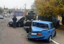Под Одессой произошло ДТП с участием шести автомобилей: пострадали два человека, в том числе прохожая
