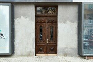 Одесситы сами восстановили старинную дверь в доме Фельдмана Одесситы сами восстановили старинную дверь в доме Фельдмана