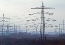 Из-за непогоды более десяти населенных пунктов Одесской области остаются без света
