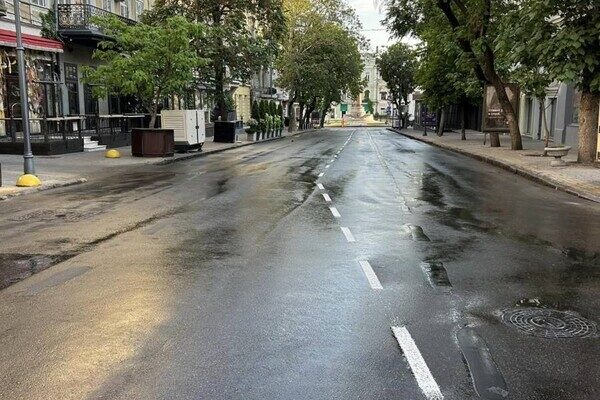 В центре Одессы обустраивают еще одну платную парковку В центре Одессы обустраивают еще одну платную парковку