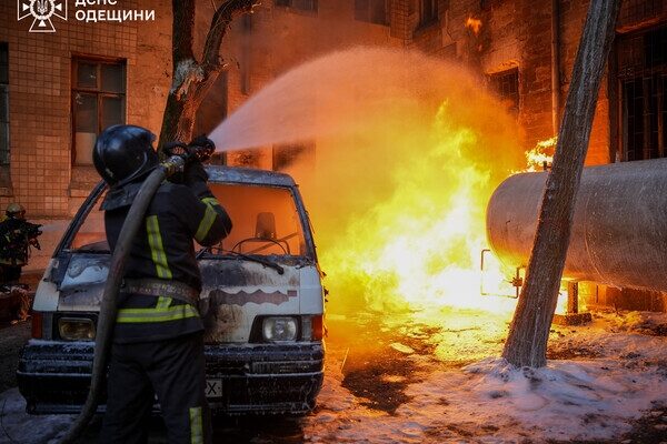 В Одессе загорелась цистерна с газом: есть пострадавший В Одессе загорелась цистерна с газом: есть пострадавший