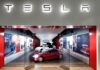 Вандализм в автосалоне Tesla в Белфасте