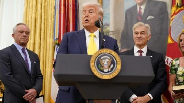 Трамп о посредничестве в российско-украинских переговорах Трамп о посредничестве в российско-украинских переговорах