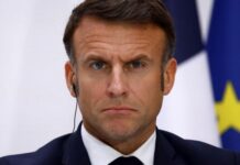 Мир або санкції: Макрон поставив Кремль перед вибором