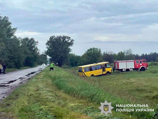 На Полтавщині у ДТП потрапив шкільний автобус: троє дітей у лікарні