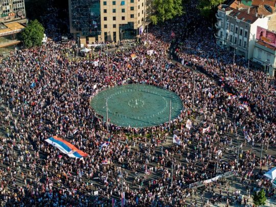 Ми хочемо виборів: у Сербії спалахнули масові протести проти Вучича