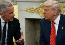 Трамп разрывает торговые переговоры с Канадой