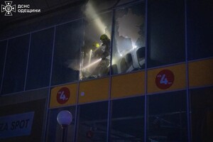 Ночью в Одессе горел ТЦ Fontan Sky: какие последствия пожара Ночью в Одессе горел ТЦ Fontan Sky: какие последствия пожара