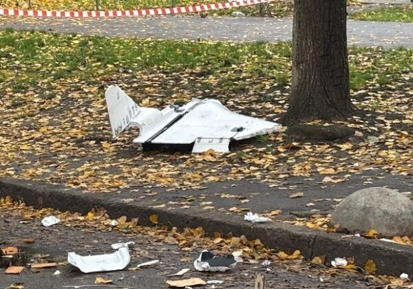 Обломки БпЛА посреди улиц: последствия дневной атаки на Одессу и Одесчину Обломки БпЛА посреди улиц: последствия дневной атаки на Одессу и Одесчину