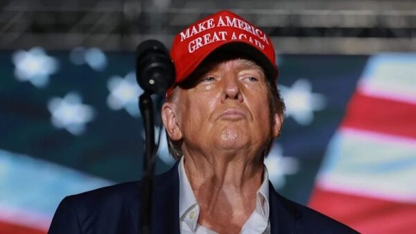 Трамп отзывает послов со своих постов по всему миру Трамп отзывает послов со своих постов по всему миру