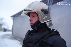 Обстрел Одесчины на рассвете: под ударом оказалась многоэтажка Обстрел Одесчины на рассвете: под ударом оказалась многоэтажка