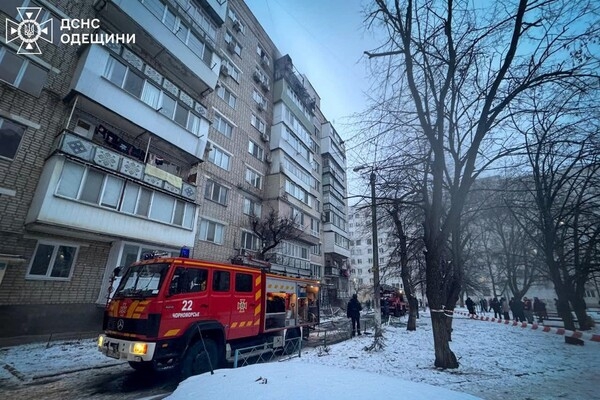 Обстрел Одесчины на рассвете: под ударом оказалась многоэтажка Обстрел Одесчины на рассвете: под ударом оказалась многоэтажка