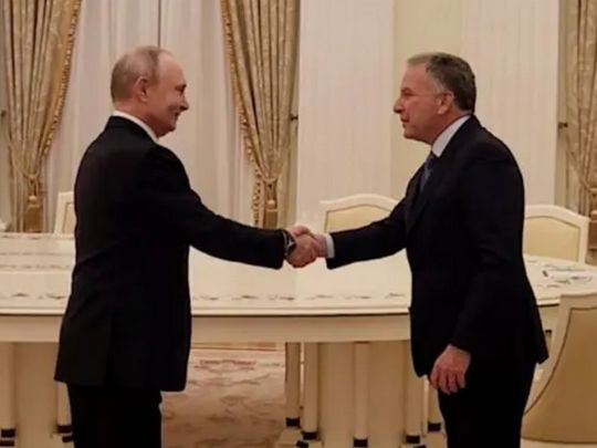 Без змін: про що говорив путін з посланцями президента США