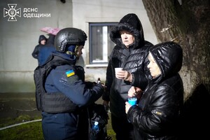 Дроновый удар по дому в Одессе: под завалами обнаружили тело женщины Дроновый удар по дому в Одессе: под завалами обнаружили тело женщины