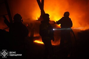 Ночной обстрел Одессы: под ударом оказался промышленный объект Ночной обстрел Одессы: под ударом оказался промышленный объект