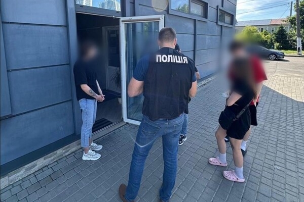 Хищение гуманитарных генераторов в Одессе: причастных чиновников будут судить Хищение гуманитарных генераторов в Одессе: причастных чиновников будут судить