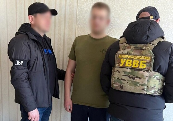 В ломбард вместо фронта: в Одесской области разоблачили схему хищения военного имущества В ломбард вместо фронта: в Одесской области разоблачили схему хищения военного имущества