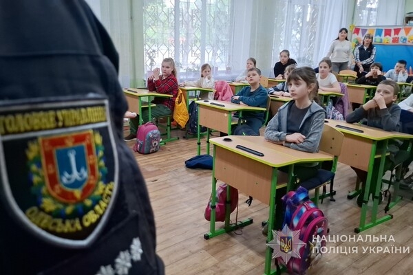 Школу на Одесчине посетил мобильный класс: чему учили детей Школу на Одесчине посетил мобильный класс: чему учили детей