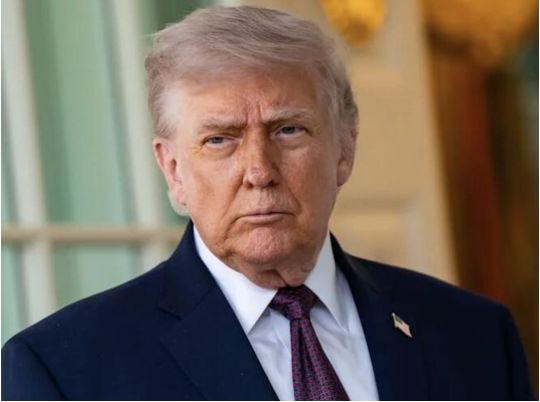 «Повний дурень, віддав усе»: Трамп жорстко розкритикував Байдена через допомогу Україні